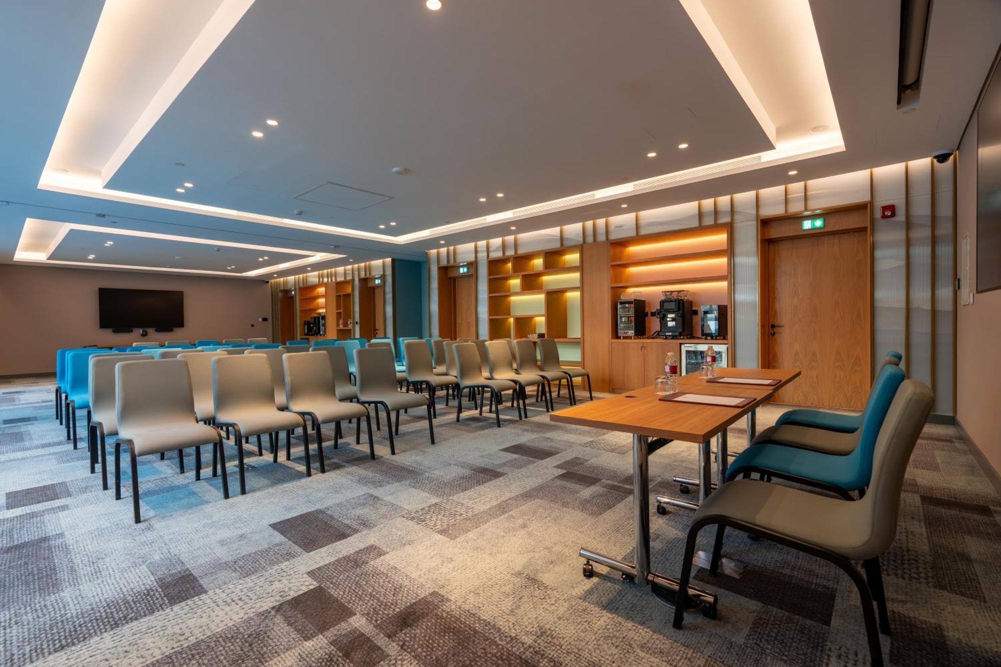 West Walk Retaj 4* Al Rayyan