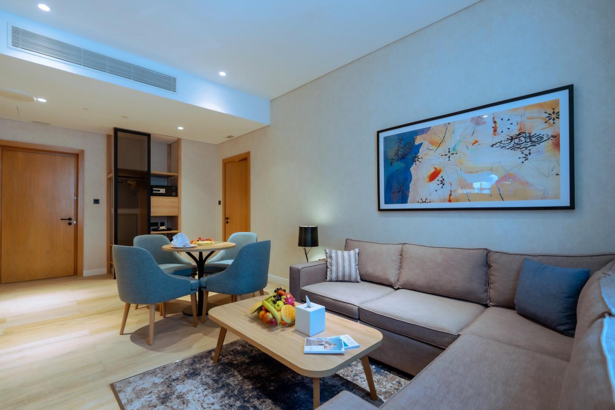 Hotel West Walk Retaj