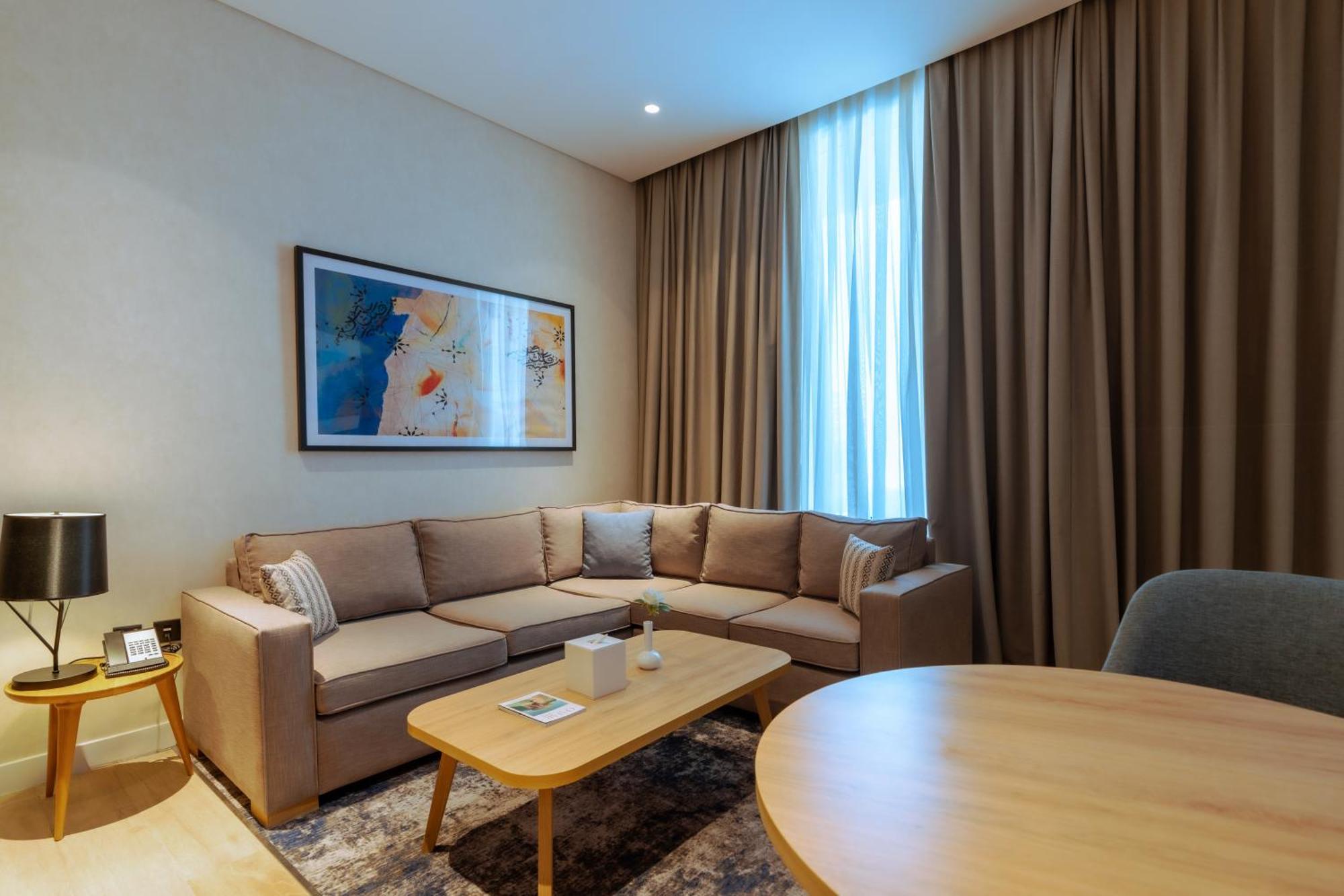 Hotel West Walk Retaj Al Rayyan