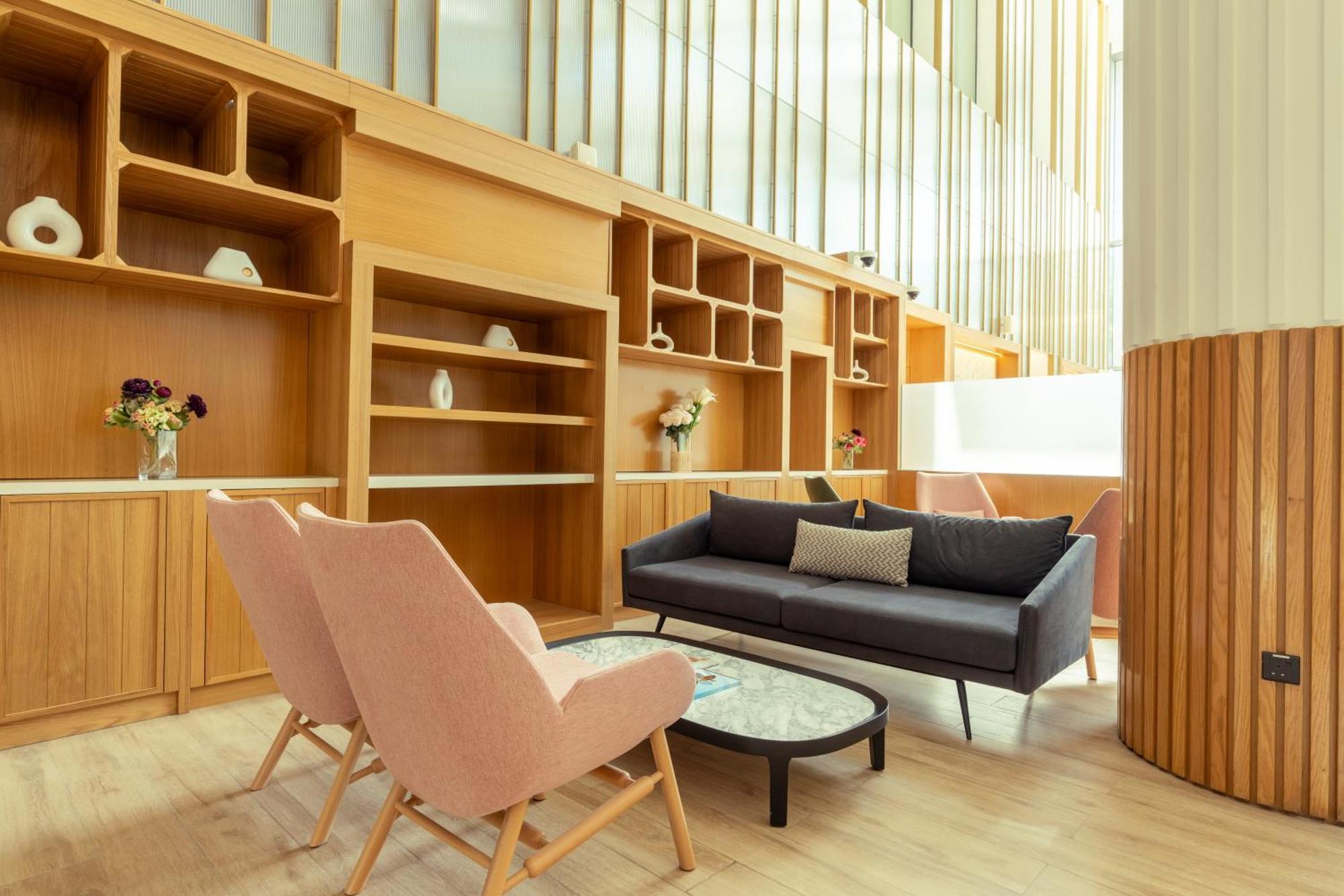 West Walk Retaj Hotel 4*